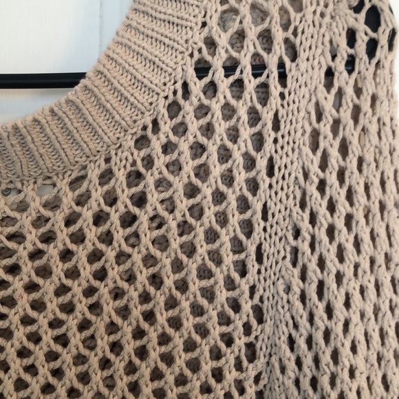 Fishnet sweater - Picture 3 of 3